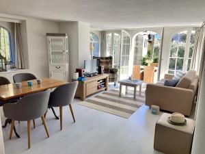 Villa Aurora by Fewotessin