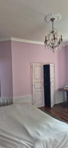 B&B / Chambres d'hotes Chateau la hussardiere : photos des chambres