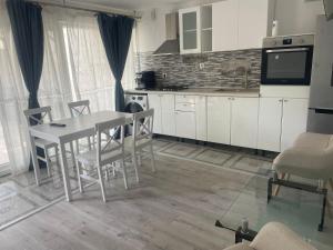 Ayan&Anto YSY Apartament
