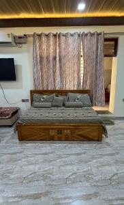 Luxury Appartment Radha Kunj
