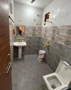 Luxury Appartment Radha Kunj