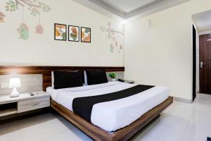 Townhouse Oak Bhopal Aashima Mall