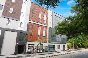 Townhouse Oak Samaypur Badli Metro