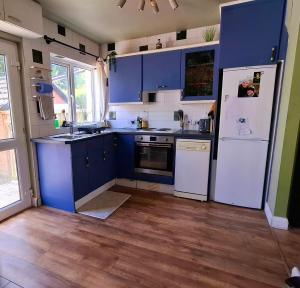 Beautiful home with garden great location