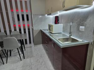 Royal Harbor View Lux 4-Bedroom Waterfront Residence