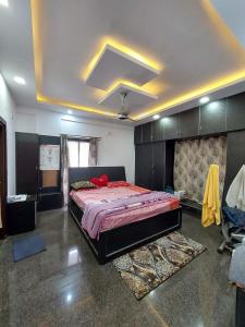Huge 3 bhk fully furnished