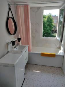 Appartements Appartement Le doux Viking, balcon & parking prive proche Zenith Caen : photos des chambres