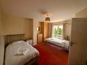 Large 4 Bedroom 5 Bathroom Property