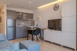 GO2TENERIFE ApartLuna Pool & Sea view