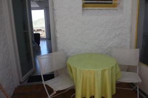 Villa Ey - waterfront with a view