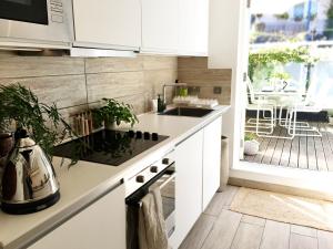 Holiday Duplex, 2 terraces and kingsize bed