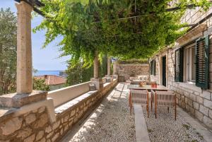 Unique Mediterranean 4 Star Apartment with Spa zone