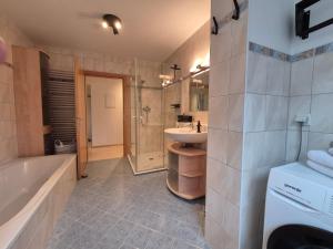 Apartment East