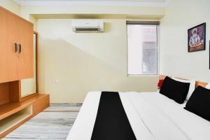 Townhouse Oak Durgapura Railway Junction