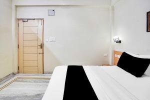 Townhouse Oak Durgapura Railway Junction