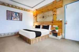Townhouse Oak Mussoorie Lake