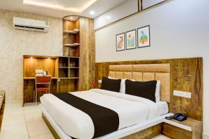 Townhouse Oak Rohtak Mansarovar Park
