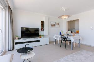 Huswell - Seafront Appartment with Stunning Views