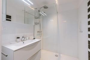 Huswell - Seafront Appartment with Stunning Views