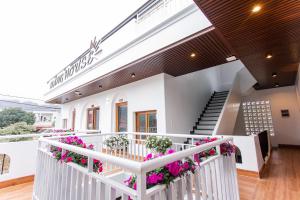 Nắng House MỘC CHÂU