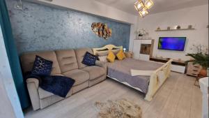 Central Zen Loft - Comfort & Space for Groups - 3 Double Beds, 2 Baths