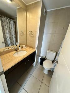 Cerca del aeropuerto, mall, Suractivo, casino, y todo !!