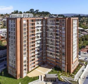 Cerca del aeropuerto, mall, Suractivo, casino, y todo !!