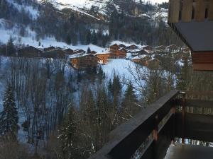 Appartement 6 personnes au pied des pistes avec parking - FR-1-467-85