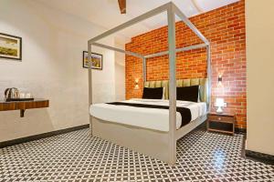 Townhouse Oak Varanasi Cantonment