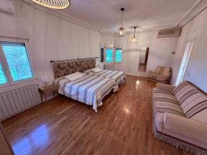 Luxury Villa con piscina y tenis privados