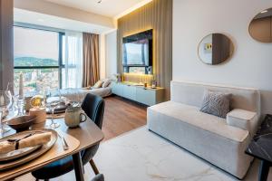 Vista Mood by Aesthaven