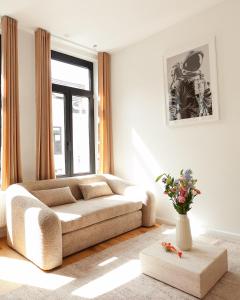 1 BR Stylish flat with balcony