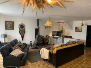 Maison au coeur du village de la Salvetat sur Agout