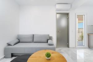 JoLyk Apartments