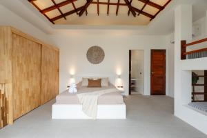 The Guu Villas - Luxe Seaview Villa Resort