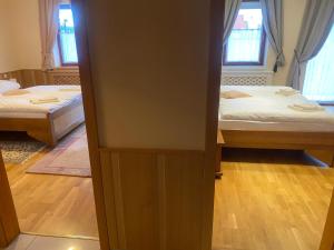 Twin Room with Balcony room in Hotel Karpatsky Dvor