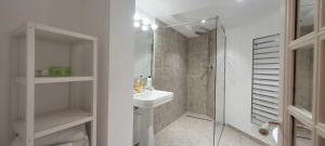 Villa Olimp in Super Cannes with sea view