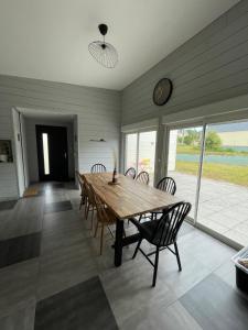 Maisons de vacances Gite Les Vents Sales - confort et detente dans la baie du Mt St Michel : photos des chambres