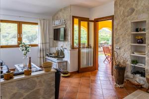 Villa Saige , piscina con idromassaggio