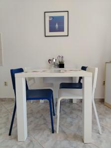 Balcony apartment with a sea view in town center