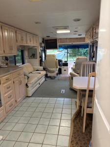 Tentes de luxe Luxe Amerikaanse Camper : photos des chambres