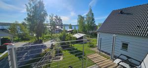 Lägenhet med sjöutsikt