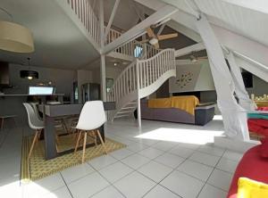 Appartements Superbe loft 90m² proche parc expo Nantes (6p) : photos des chambres