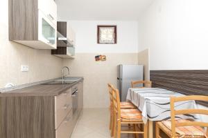 Apartment Lina 2
