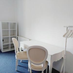 Just 3 min Walk Old Town Center private room D