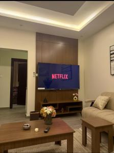 غرفه صاله بتصميم مودرن مدخل سياره