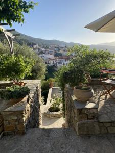 A panoramic Aegean Hideaway with pool in Ano Vathi, Samos