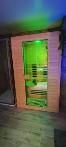 Appartements Jungle Room - Sauna, Jacuzzi, Cinema - Hyper Centre : photos des chambres