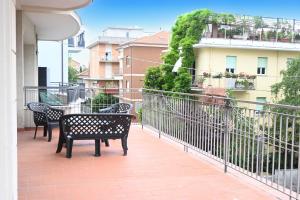 RN002 - Rimini, comodo trilocale vicino al mare con terrazzo