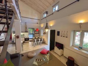 Ourano -Gastouri Village Center